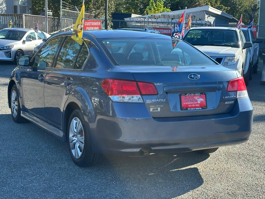 2013 Subaru Legacy 2.5i photo 4