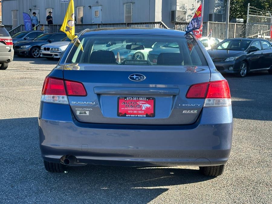 2013 Subaru Legacy 2.5i photo 3