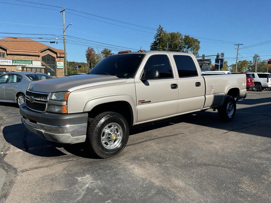 2005 Chevrolet Silverado 2500HD Crew Cab 167" WB 4WD LT, available for sale in Vernon, Connecticut | TD Automotive Enterprises LLC DBA Diamond Auto Cars. Vernon, Connecticut 2005 Chevrolet Silverado 2500HD Crew Cab 167" WB 4WD LT, available for sale in Vernon, Connecticut | TD Automotive Enterprises LLC DBA Diamond Auto Cars. Vernon, Connecticut