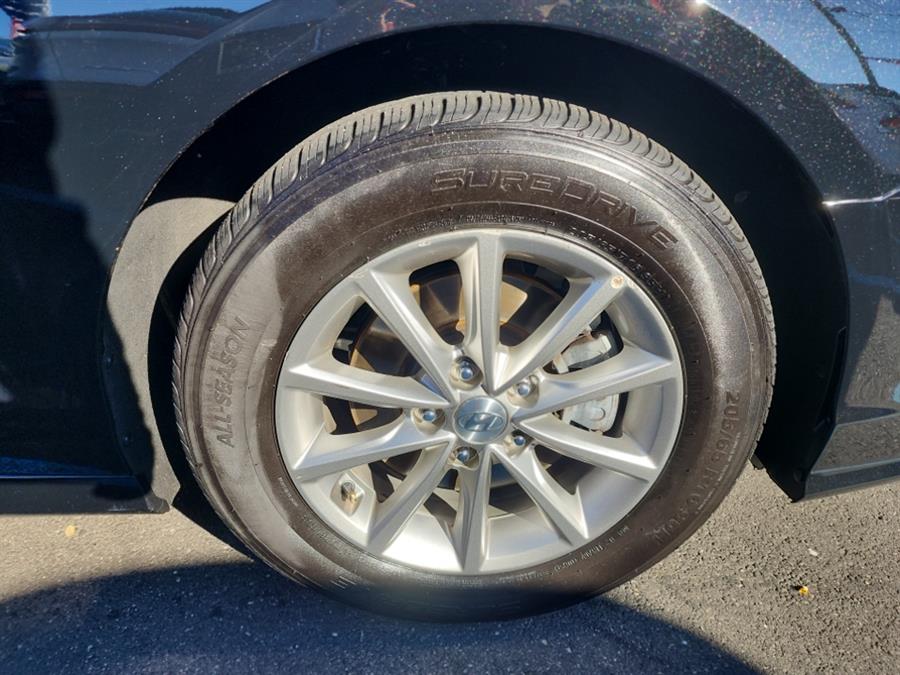 2018 Hyundai Sonata SE 2.4L SULEV, available for sale in Islip, New York | L.I. Auto Gallery. Islip, New York 2018 Hyundai Sonata SE 2.4L SULEV, available for sale in Islip, New York | L.I. Auto Gallery. Islip, New York