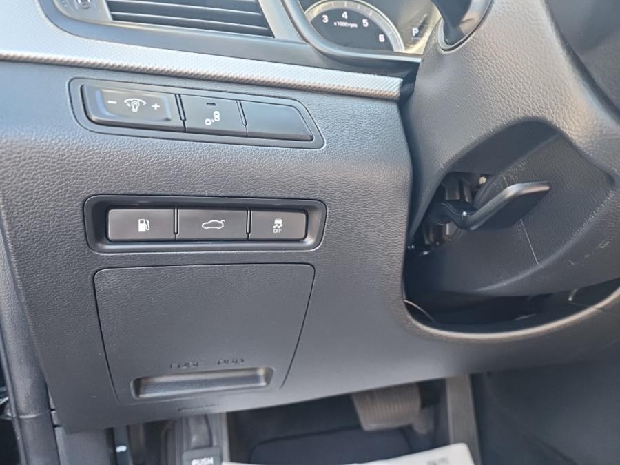 2018 Hyundai Sonata SE 2.4L SULEV, available for sale in Islip, New York | L.I. Auto Gallery. Islip, New York 2018 Hyundai Sonata SE 2.4L SULEV, available for sale in Islip, New York | L.I. Auto Gallery. Islip, New York