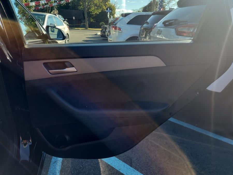 2018 Hyundai Sonata SE 2.4L SULEV, available for sale in Islip, New York | L.I. Auto Gallery. Islip, New York 2018 Hyundai Sonata SE 2.4L SULEV, available for sale in Islip, New York | L.I. Auto Gallery. Islip, New York