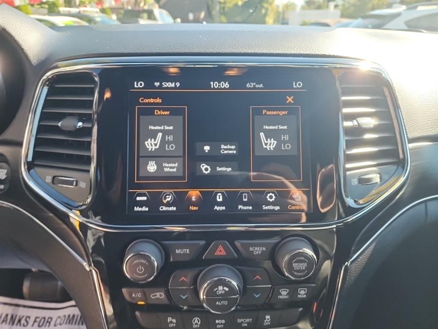2021 Jeep Grand Cherokee Limited 4x4, available for sale in Islip, New York | L.I. Auto Gallery. Islip, New York 2021 Jeep Grand Cherokee Limited 4x4, available for sale in Islip, New York | L.I. Auto Gallery. Islip, New York