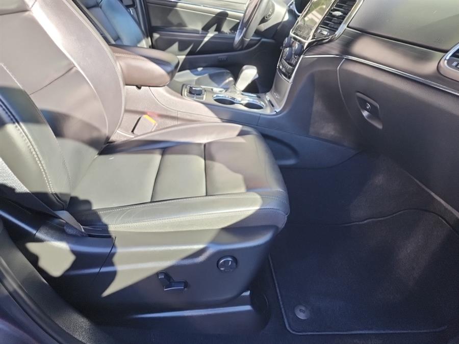 2021 Jeep Grand Cherokee Limited 4x4, available for sale in Islip, New York | L.I. Auto Gallery. Islip, New York 2021 Jeep Grand Cherokee Limited 4x4, available for sale in Islip, New York | L.I. Auto Gallery. Islip, New York