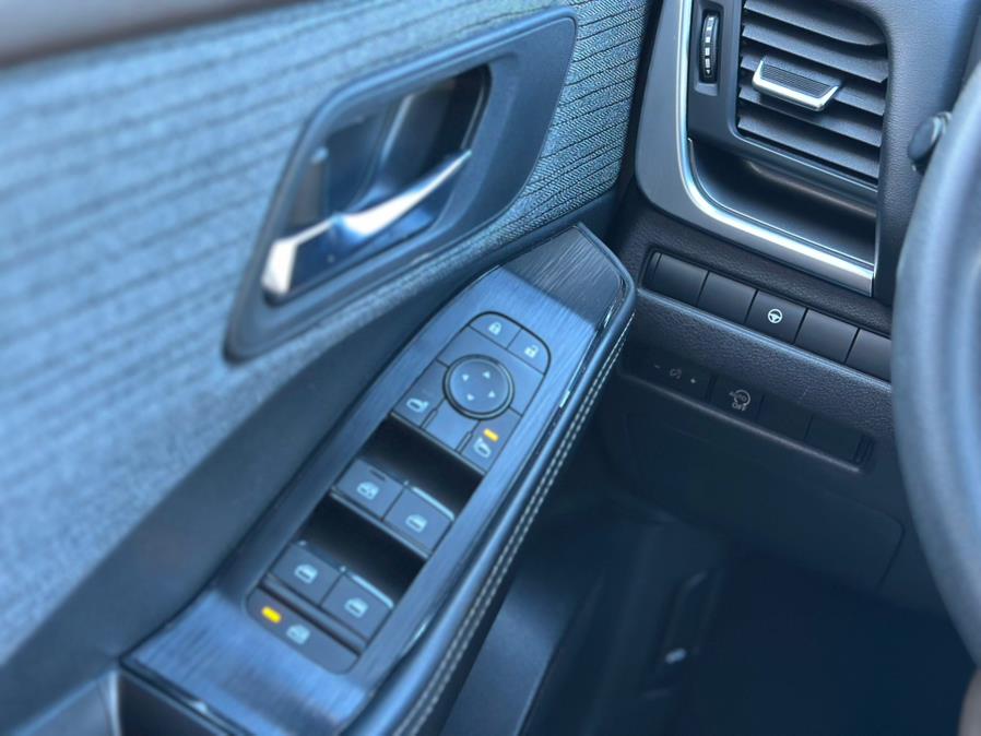 2023 Nissan Rogue FWD SV, available for sale in Irvington, New Jersey | Elis Motors Corp. Irvington, New Jersey 2023 Nissan Rogue FWD SV, available for sale in Irvington, New Jersey | Elis Motors Corp. Irvington, New Jersey