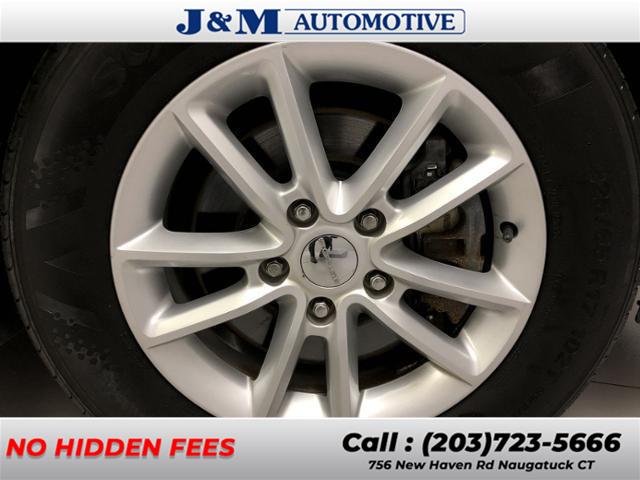 2014 Dodge Grand Caravan SXT, available for sale in Naugatuck, Connecticut | J&M Automotive Sls&Svc LLC. Naugatuck, Connecticut 2014 Dodge Grand Caravan SXT, available for sale in Naugatuck, Connecticut | J&M Automotive Sls&Svc LLC. Naugatuck, Connecticut