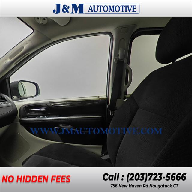 2014 Dodge Grand Caravan SXT, available for sale in Naugatuck, Connecticut | J&M Automotive Sls&Svc LLC. Naugatuck, Connecticut 2014 Dodge Grand Caravan SXT, available for sale in Naugatuck, Connecticut | J&M Automotive Sls&Svc LLC. Naugatuck, Connecticut