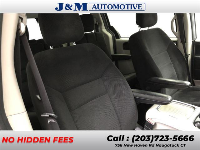 2014 Dodge Grand Caravan SXT, available for sale in Naugatuck, Connecticut | J&M Automotive Sls&Svc LLC. Naugatuck, Connecticut 2014 Dodge Grand Caravan SXT, available for sale in Naugatuck, Connecticut | J&M Automotive Sls&Svc LLC. Naugatuck, Connecticut