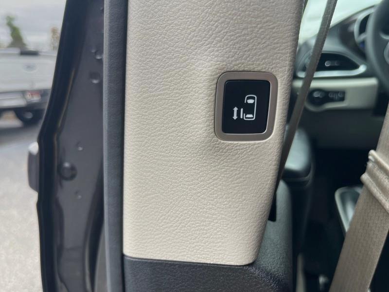 2022 Chrysler Pacifica Hybrid Limited FWD, available for sale in Maple Shade, New Jersey | Car Revolution. Maple Shade, New Jersey 2022 Chrysler Pacifica Hybrid Limited FWD, available for sale in Maple Shade, New Jersey | Car Revolution. Maple Shade, New Jersey