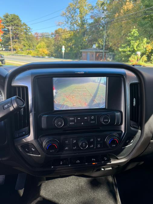 2018 Chevrolet Silverado 1500 4WD Double Cab 143.5" LT w/2LT, available for sale in Windsor Locks, Connecticut | JANNA MOTORS LLC. Windsor Locks, Connecticut 2018 Chevrolet Silverado 1500 4WD Double Cab 143.5" LT w/2LT, available for sale in Windsor Locks, Connecticut | JANNA MOTORS LLC. Windsor Locks, Connecticut