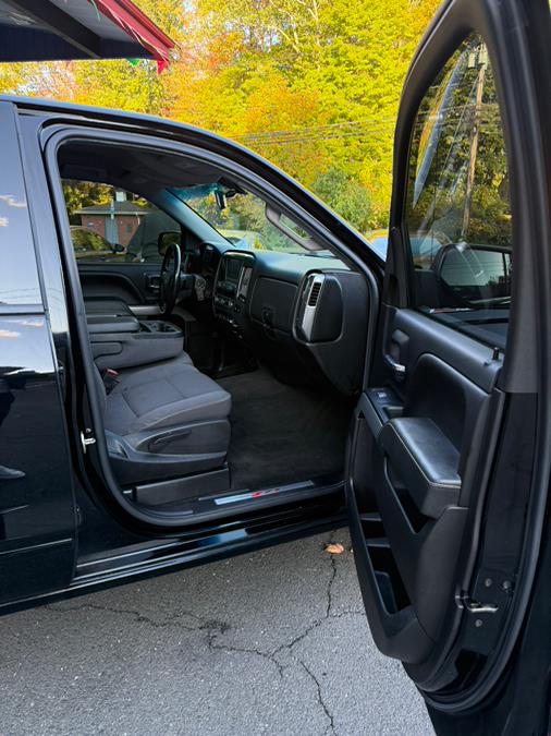 2018 Chevrolet Silverado 1500 4WD Double Cab 143.5" LT w/2LT, available for sale in Windsor Locks, Connecticut | JANNA MOTORS LLC. Windsor Locks, Connecticut 2018 Chevrolet Silverado 1500 4WD Double Cab 143.5" LT w/2LT, available for sale in Windsor Locks, Connecticut | JANNA MOTORS LLC. Windsor Locks, Connecticut