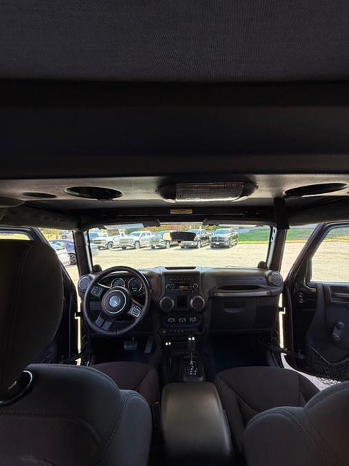 2013 Jeep Wrangler Unlimited 4WD 4dr Sport, available for sale in Windsor Locks, Connecticut | JANNA MOTORS LLC. Windsor Locks, Connecticut 2013 Jeep Wrangler Unlimited 4WD 4dr Sport, available for sale in Windsor Locks, Connecticut | JANNA MOTORS LLC. Windsor Locks, Connecticut