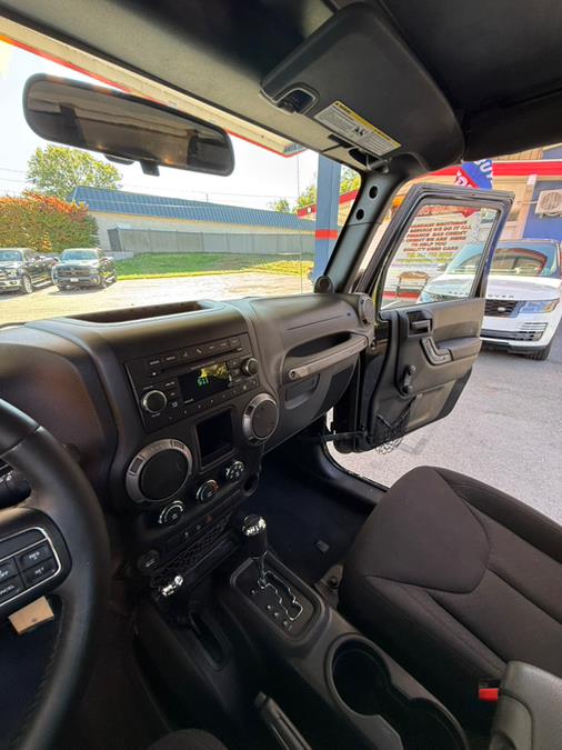 2013 Jeep Wrangler Unlimited 4WD 4dr Sport, available for sale in Windsor Locks, Connecticut | JANNA MOTORS LLC. Windsor Locks, Connecticut 2013 Jeep Wrangler Unlimited 4WD 4dr Sport, available for sale in Windsor Locks, Connecticut | JANNA MOTORS LLC. Windsor Locks, Connecticut