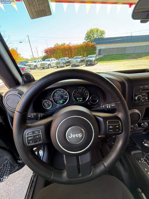 2013 Jeep Wrangler Unlimited 4WD 4dr Sport, available for sale in Windsor Locks, Connecticut | JANNA MOTORS LLC. Windsor Locks, Connecticut 2013 Jeep Wrangler Unlimited 4WD 4dr Sport, available for sale in Windsor Locks, Connecticut | JANNA MOTORS LLC. Windsor Locks, Connecticut