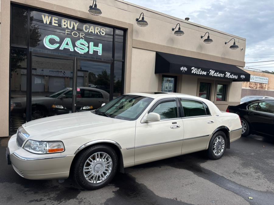 Used 2007 Lincoln Town Car in New haven, Connecticut | Wilson Maturo Motors. New haven, Connecticut