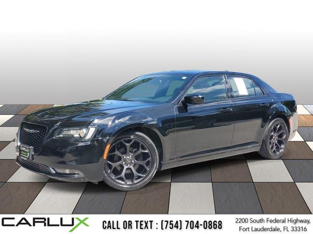Used 2019 Chrysler 300 in Fort Lauderdale, Florida | CarLux Fort Lauderdale. Fort Lauderdale, Florida