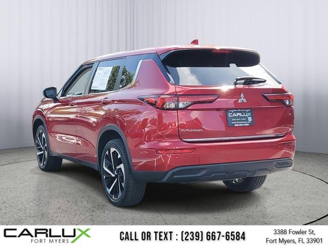 2022 Mitsubishi Outlander ES photo 4