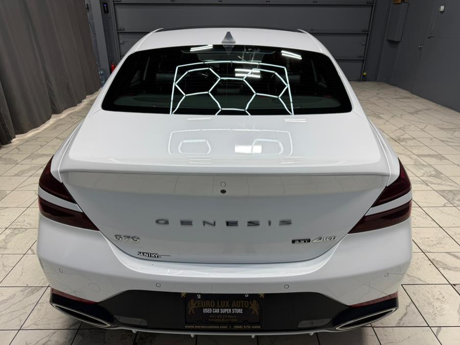 2022 Genesis G70 3.3T Sport Advanced photo 4