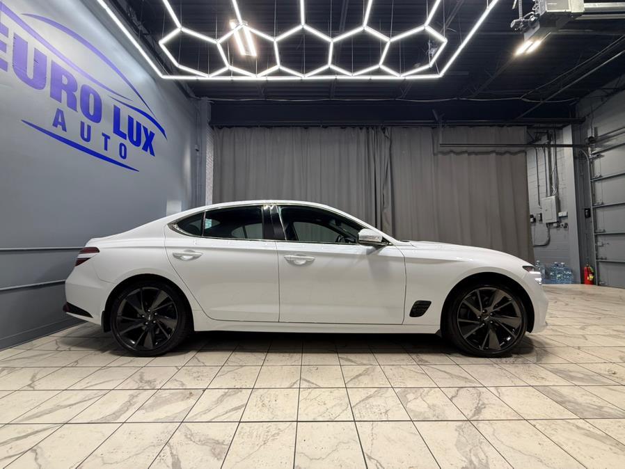 2022 Genesis G70 3.3T Sport Advanced photo 2