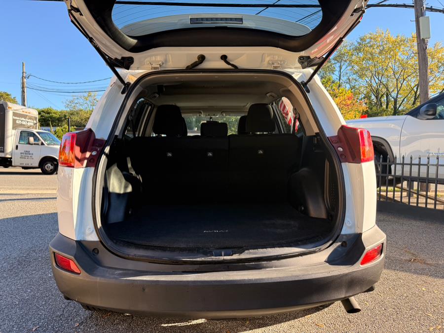 2015 Toyota RAV4 AWD 4dr XLE (Natl), available for sale in Huntington Station, New York | Huntington Auto Mall. Huntington Station, New York 2015 Toyota RAV4 AWD 4dr XLE (Natl), available for sale in Huntington Station, New York | Huntington Auto Mall. Huntington Station, New York
