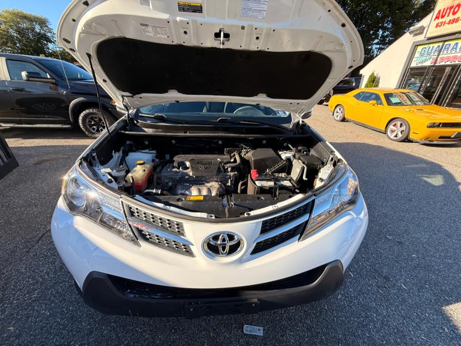 2015 Toyota RAV4 AWD 4dr XLE (Natl), available for sale in Huntington Station, New York | Huntington Auto Mall. Huntington Station, New York 2015 Toyota RAV4 AWD 4dr XLE (Natl), available for sale in Huntington Station, New York | Huntington Auto Mall. Huntington Station, New York