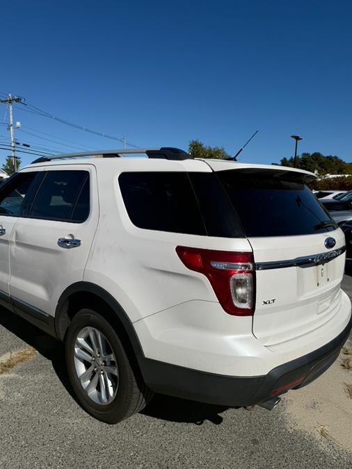 2014 Ford Explorer XLT photo 3