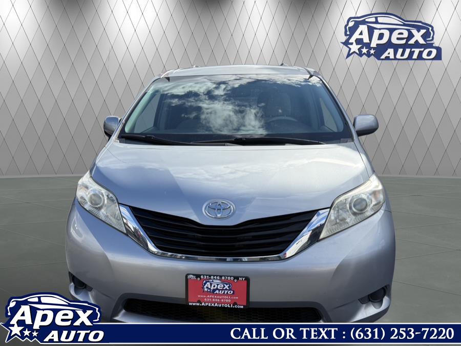 Used 2013 Toyota Sienna in Selden, New York | Apex Auto. Selden, New York