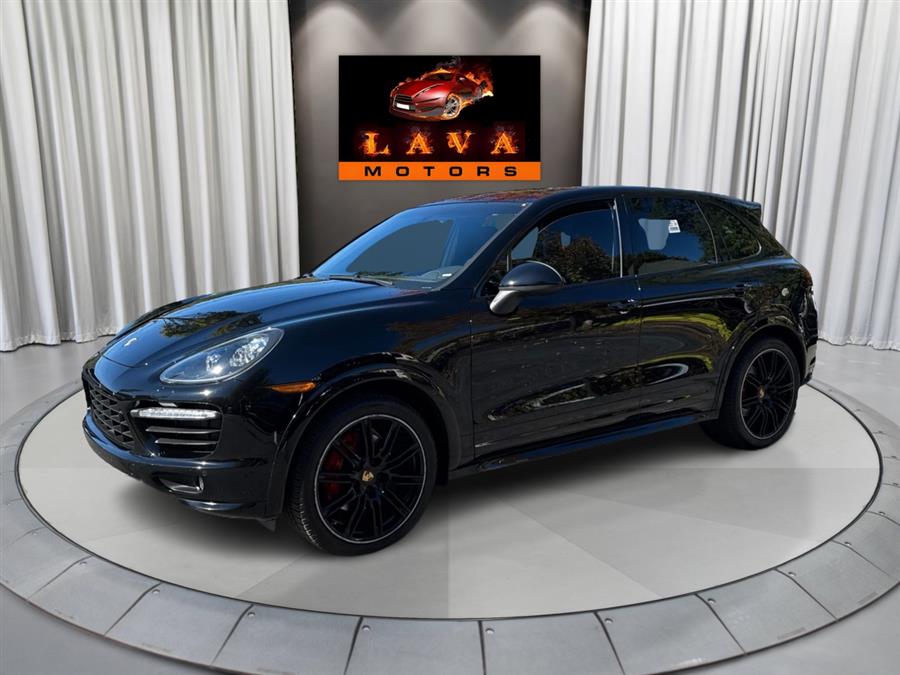 2014 Porsche Cayenne GTS photo 3
