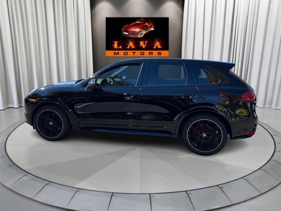 2014 Porsche Cayenne GTS photo 4