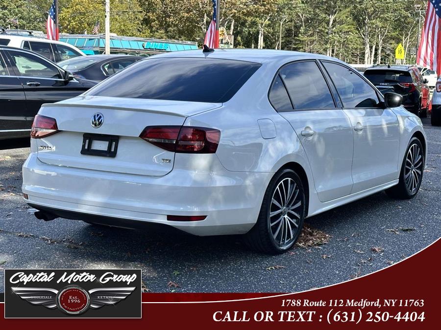 2017 Volkswagen Jetta 1.8T Sport photo 2