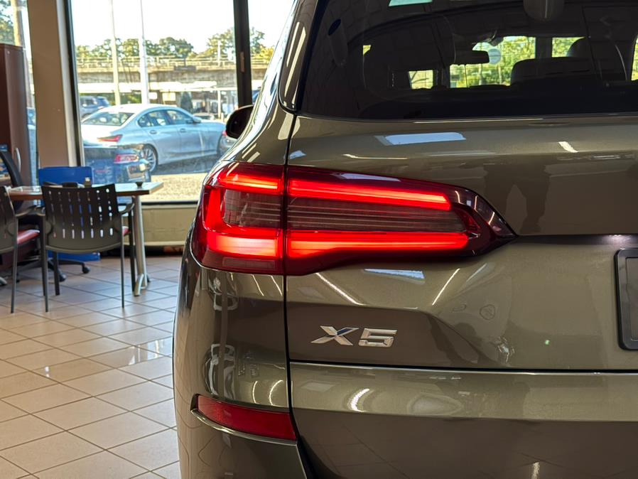 2022 BMW X5 xDrive40i Sports Activity Vehicle, available for sale in Massapequa Park, New York | Power Motors East. Massapequa Park, New York 2022 BMW X5 xDrive40i Sports Activity Vehicle, available for sale in Massapequa Park, New York | Power Motors East. Massapequa Park, New York