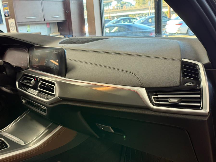 2022 BMW X5 xDrive40i Sports Activity Vehicle, available for sale in Massapequa Park, New York | Power Motors East. Massapequa Park, New York 2022 BMW X5 xDrive40i Sports Activity Vehicle, available for sale in Massapequa Park, New York | Power Motors East. Massapequa Park, New York