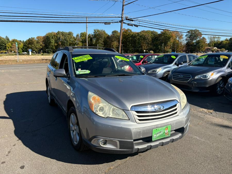 2010 Subaru Outback 4dr Wgn H4 Auto 2.5i Premium All-Weather, available for sale in East Windsor, Connecticut | CT Car Co LLC. East Windsor, Connecticut
