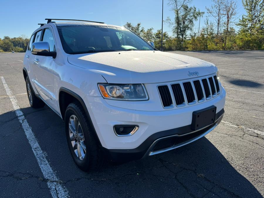 Used 2016 Jeep Grand Cherokee in New Britain, Connecticut | Supreme Automotive. New Britain, Connecticut