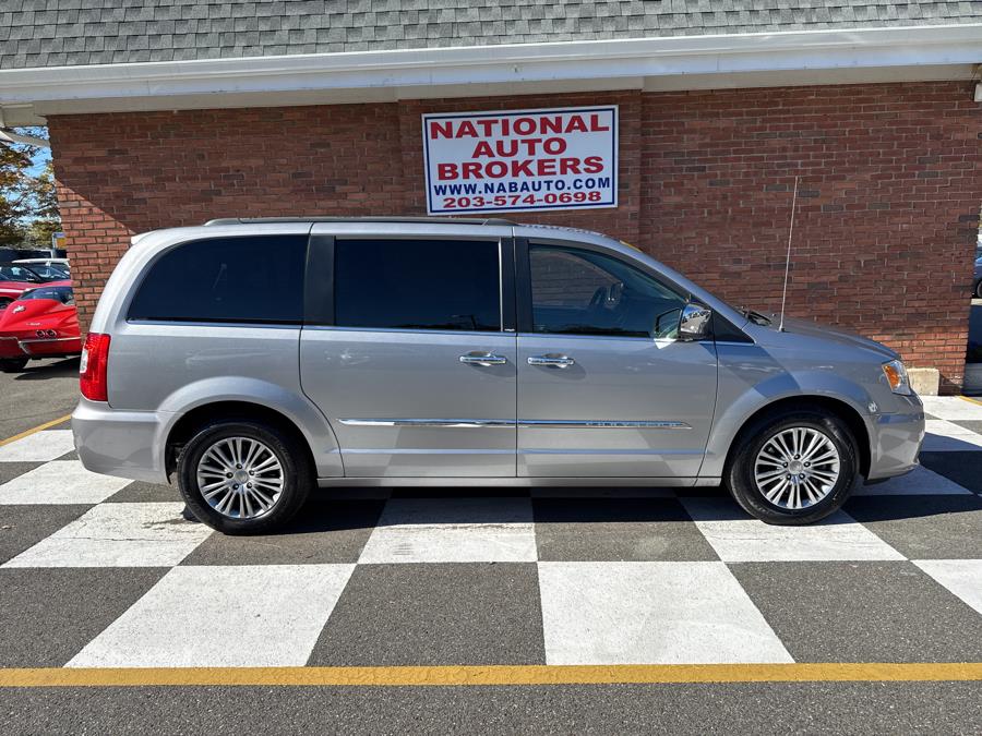 2014 Chrysler Town & Country 4dr Wgn Touring-L, available for sale in Waterbury, Connecticut | National Auto Brokers, Inc.. Waterbury, Connecticut 2014 Chrysler Town & Country 4dr Wgn Touring-L, available for sale in Waterbury, Connecticut | National Auto Brokers, Inc.. Waterbury, Connecticut
