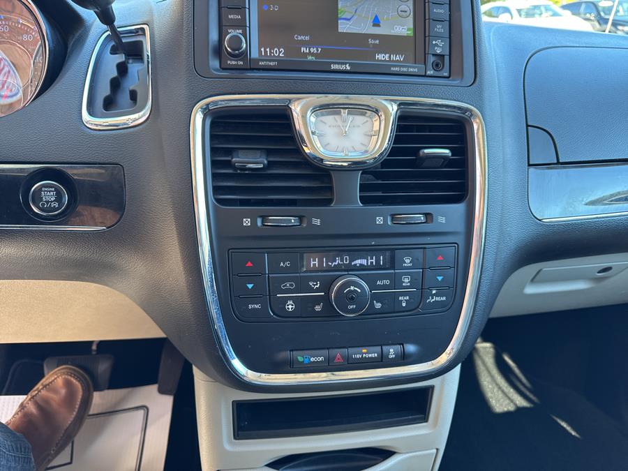 2014 Chrysler Town & Country 4dr Wgn Touring-L, available for sale in Waterbury, Connecticut | National Auto Brokers, Inc.. Waterbury, Connecticut 2014 Chrysler Town & Country 4dr Wgn Touring-L, available for sale in Waterbury, Connecticut | National Auto Brokers, Inc.. Waterbury, Connecticut