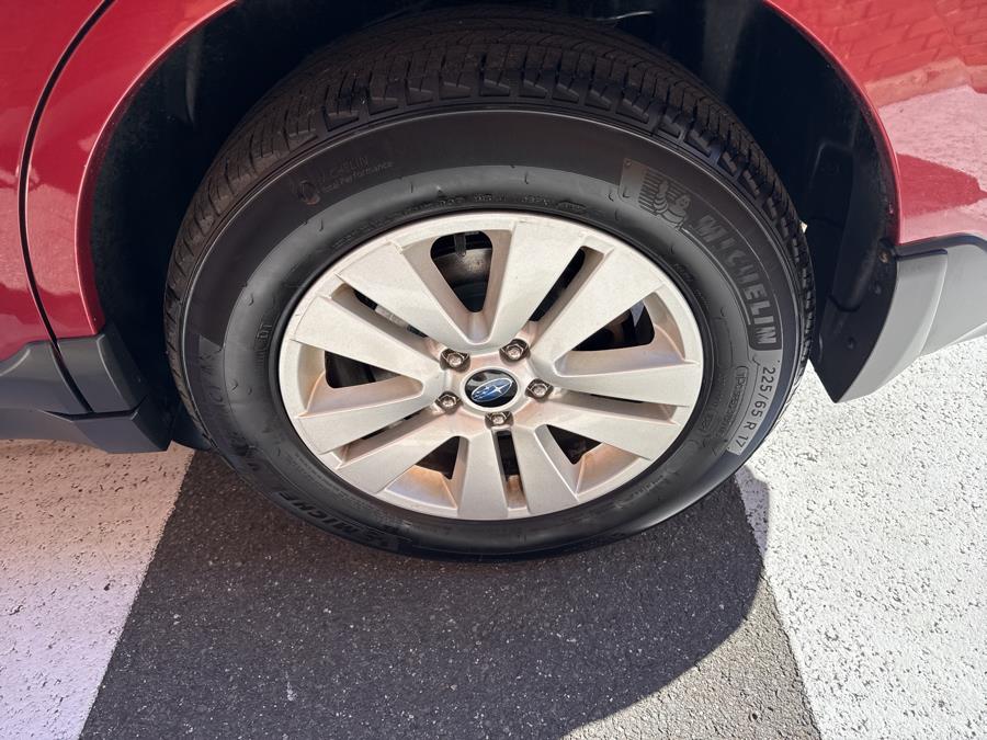 2015 Subaru Outback 4dr Wgn 2.5i Premium PZEV, available for sale in Waterbury, Connecticut | National Auto Brokers, Inc.. Waterbury, Connecticut 2015 Subaru Outback 4dr Wgn 2.5i Premium PZEV, available for sale in Waterbury, Connecticut | National Auto Brokers, Inc.. Waterbury, Connecticut