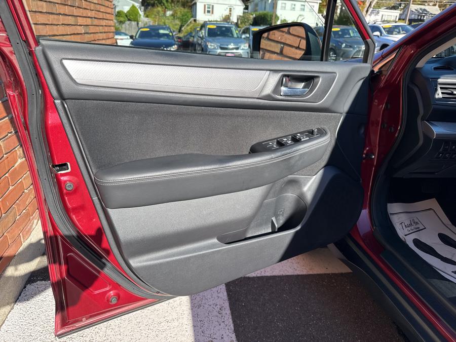2015 Subaru Outback 4dr Wgn 2.5i Premium PZEV, available for sale in Waterbury, Connecticut | National Auto Brokers, Inc.. Waterbury, Connecticut 2015 Subaru Outback 4dr Wgn 2.5i Premium PZEV, available for sale in Waterbury, Connecticut | National Auto Brokers, Inc.. Waterbury, Connecticut