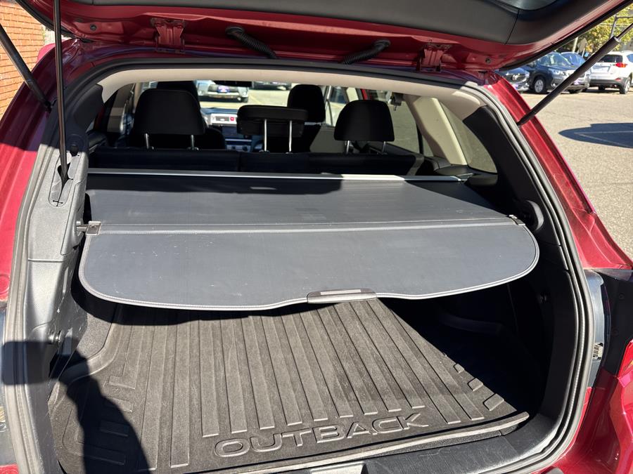 2015 Subaru Outback 4dr Wgn 2.5i Premium PZEV, available for sale in Waterbury, Connecticut | National Auto Brokers, Inc.. Waterbury, Connecticut 2015 Subaru Outback 4dr Wgn 2.5i Premium PZEV, available for sale in Waterbury, Connecticut | National Auto Brokers, Inc.. Waterbury, Connecticut