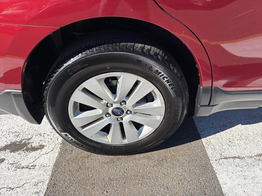 2015 Subaru Outback 4dr Wgn 2.5i Premium PZEV, available for sale in Waterbury, Connecticut | National Auto Brokers, Inc.. Waterbury, Connecticut 2015 Subaru Outback 4dr Wgn 2.5i Premium PZEV, available for sale in Waterbury, Connecticut | National Auto Brokers, Inc.. Waterbury, Connecticut