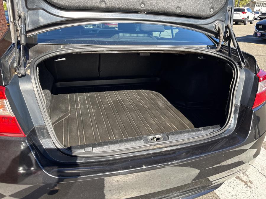2017 Subaru Legacy 2.5i Premium, available for sale in Waterbury, Connecticut | National Auto Brokers, Inc.. Waterbury, Connecticut 2017 Subaru Legacy 2.5i Premium, available for sale in Waterbury, Connecticut | National Auto Brokers, Inc.. Waterbury, Connecticut