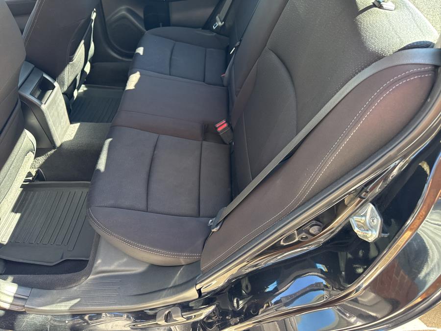 2017 Subaru Legacy 2.5i Premium, available for sale in Waterbury, Connecticut | National Auto Brokers, Inc.. Waterbury, Connecticut 2017 Subaru Legacy 2.5i Premium, available for sale in Waterbury, Connecticut | National Auto Brokers, Inc.. Waterbury, Connecticut