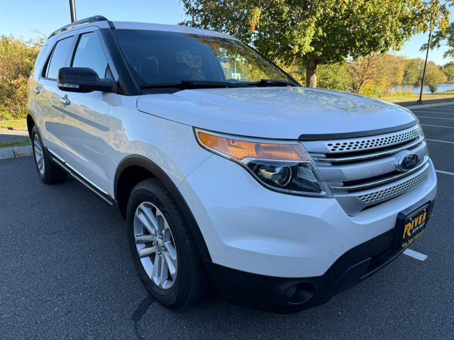 2015 Ford Explorer 4WD 4dr XLT, available for sale in Lynn, Massachusetts | Kintall Motors. Lynn, Massachusetts