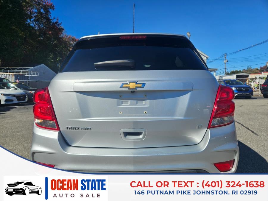 2017 Chevrolet Trax LT photo 3