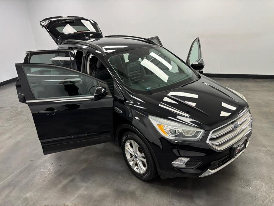 2017 Ford Escape SE 4WD, available for sale in Elizabeth, New Jersey | Dream Auto Group. Elizabeth, New Jersey 2017 Ford Escape SE 4WD, available for sale in Elizabeth, New Jersey | Dream Auto Group. Elizabeth, New Jersey