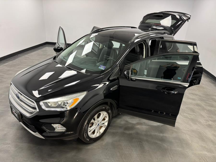 2017 Ford Escape SE 4WD, available for sale in Elizabeth, New Jersey | Dream Auto Group. Elizabeth, New Jersey 2017 Ford Escape SE 4WD, available for sale in Elizabeth, New Jersey | Dream Auto Group. Elizabeth, New Jersey