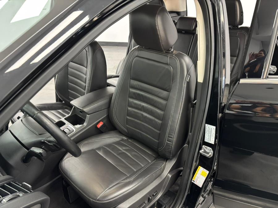 2017 Ford Escape SE 4WD, available for sale in Elizabeth, New Jersey | Dream Auto Group. Elizabeth, New Jersey 2017 Ford Escape SE 4WD, available for sale in Elizabeth, New Jersey | Dream Auto Group. Elizabeth, New Jersey