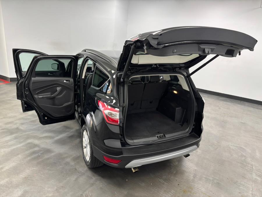2017 Ford Escape SE 4WD, available for sale in Elizabeth, New Jersey | Dream Auto Group. Elizabeth, New Jersey 2017 Ford Escape SE 4WD, available for sale in Elizabeth, New Jersey | Dream Auto Group. Elizabeth, New Jersey
