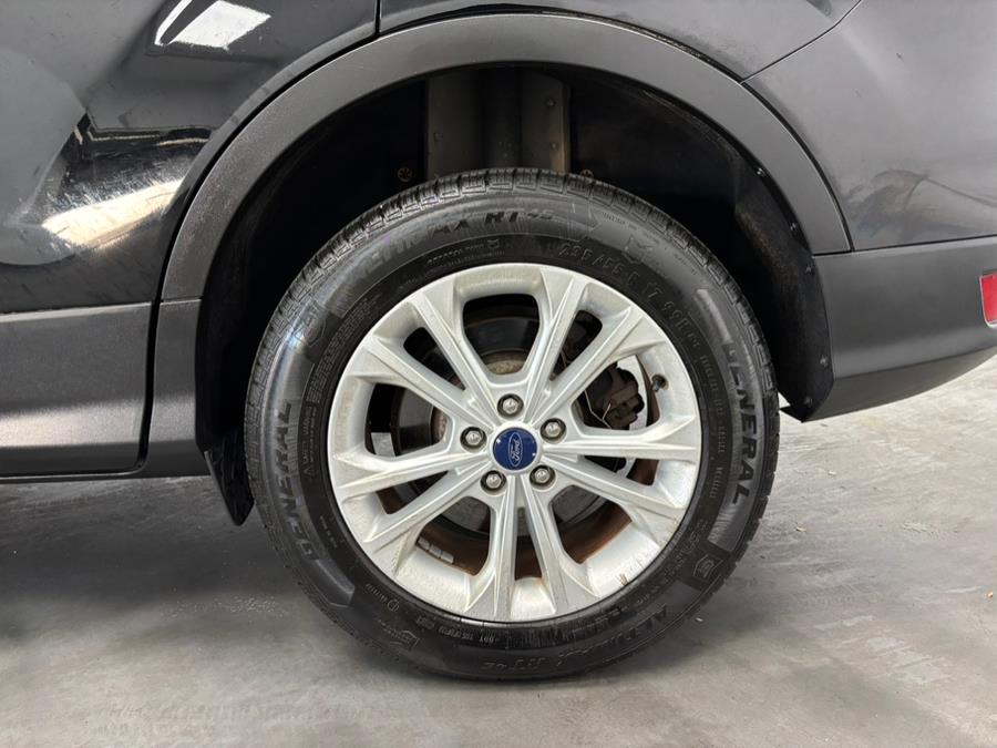 2017 Ford Escape SE 4WD, available for sale in Elizabeth, New Jersey | Dream Auto Group. Elizabeth, New Jersey 2017 Ford Escape SE 4WD, available for sale in Elizabeth, New Jersey | Dream Auto Group. Elizabeth, New Jersey
