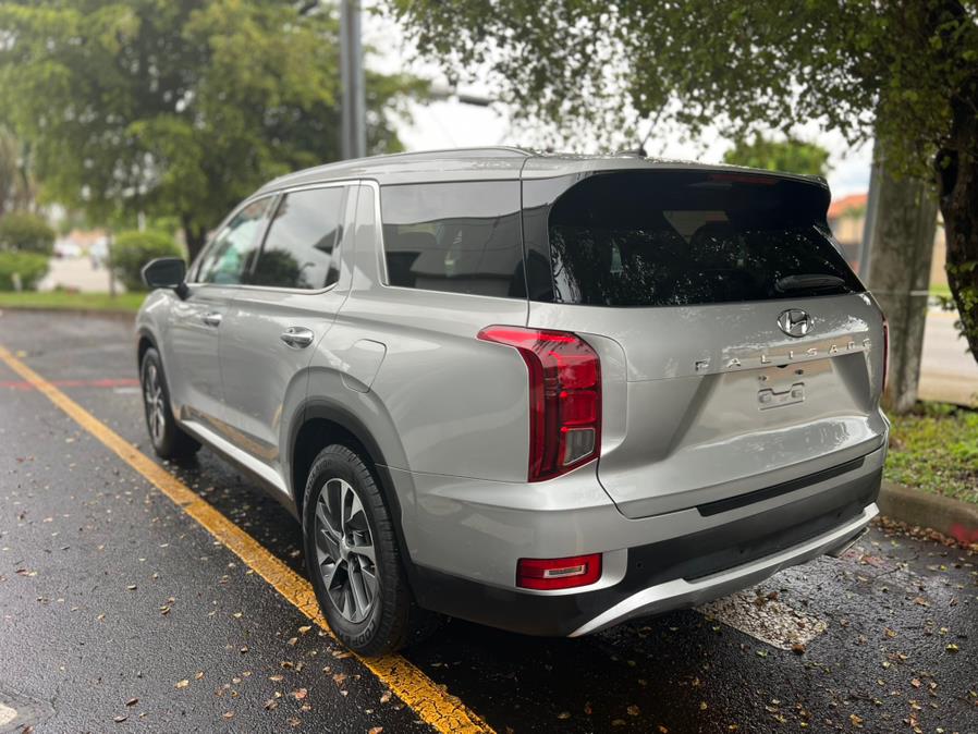 2022 Hyundai Palisade SEL AWD, available for sale in Hialeah, Florida | The Palm Motors LLC. Hialeah, Florida 2022 Hyundai Palisade SEL AWD, available for sale in Hialeah, Florida | The Palm Motors LLC. Hialeah, Florida